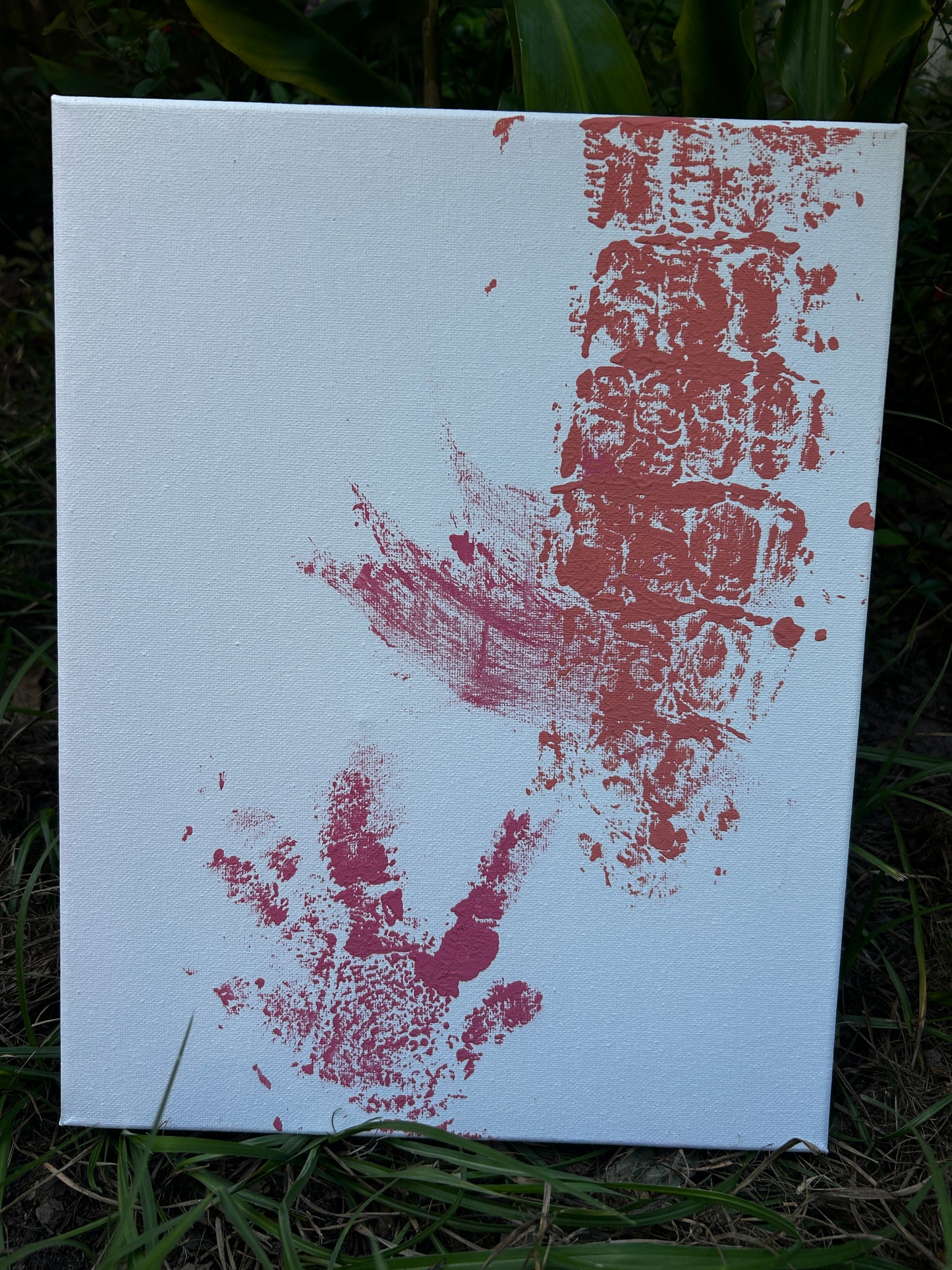 Bella Hand and Tail Print